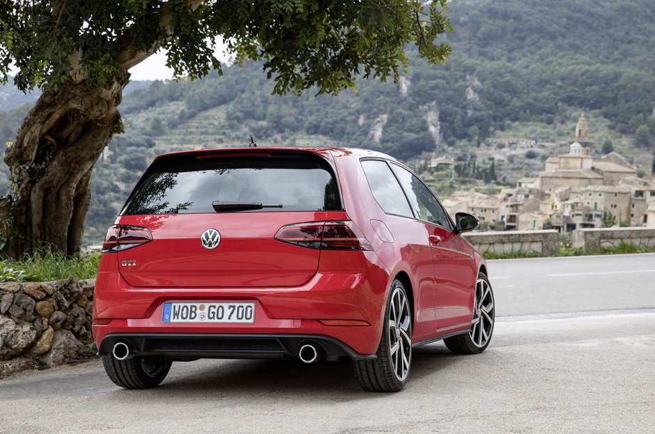 Volkswagen Golf Facelift - Noi poze