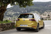 Volkswagen Golf Facelift - Noi poze