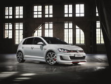 Volkswagen Golf GTD, GTI si R by Oettinger