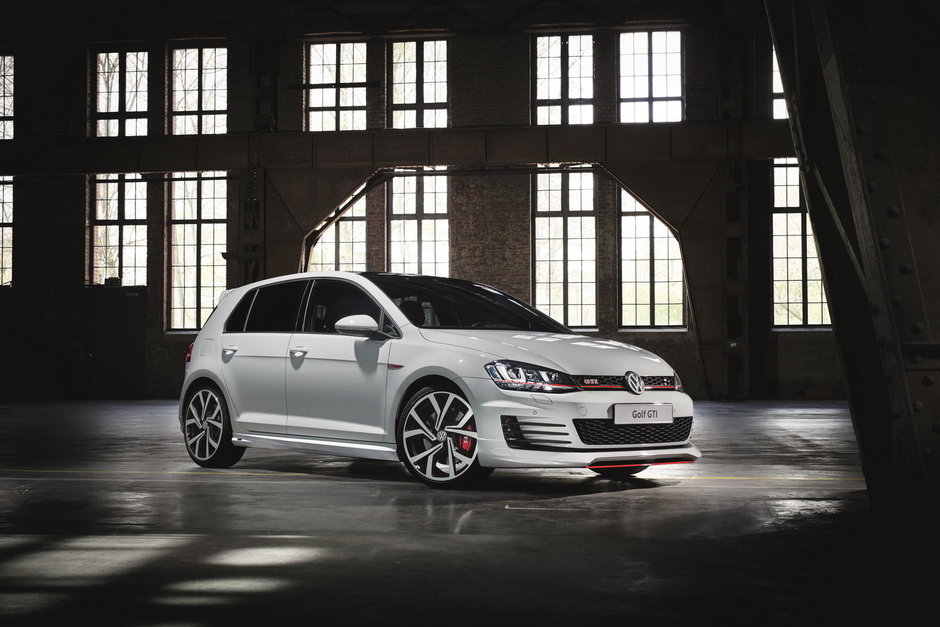 Volkswagen Golf GTD, GTI si R by Oettinger