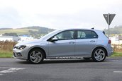 Volkswagen Golf GTE necamuflat - Poze spion noi