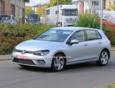 Volkswagen Golf GTE necamuflat - Poze spion noi