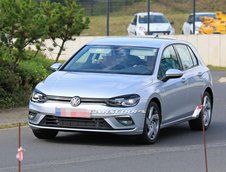 Volkswagen Golf GTE necamuflat - Poze spion noi