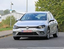 Volkswagen Golf GTE necamuflat - Poze spion noi