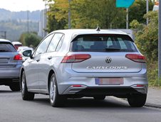 Volkswagen Golf GTE necamuflat - Poze spion noi