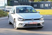 Volkswagen Golf GTE necamuflat - Poze spion noi