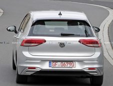 Volkswagen Golf GTE necamuflat