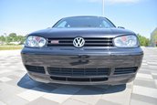 Volkswagen Golf GTI 20th Anniversary Edition cu 22.113 kilometri la bord