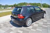 Volkswagen Golf GTI 20th Anniversary Edition cu 22.113 kilometri la bord