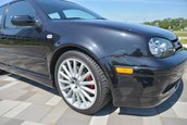 Volkswagen Golf GTI 20th Anniversary Edition cu 22.113 kilometri la bord