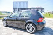 Volkswagen Golf GTI 20th Anniversary Edition cu 22.113 kilometri la bord