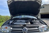 Volkswagen Golf GTI cu 2.088 de kilometri la bord