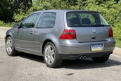 Volkswagen Golf GTI cu 2.088 de kilometri la bord