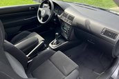 Volkswagen Golf GTI cu 2.088 de kilometri la bord