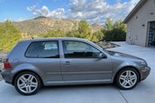 Volkswagen Golf GTI cu 3.981 de kilometri la bord