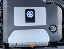 Volkswagen Golf GTI cu 3.981 de kilometri la bord