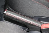 Volkswagen Golf GTI cu 8.893 de kilometri la bord