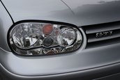Volkswagen Golf GTI cu 8.893 de kilometri la bord