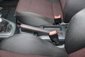 Volkswagen Golf GTI cu 8.893 de kilometri la bord