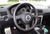 Volkswagen Golf GTI cu 8.893 de kilometri la bord