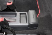 Volkswagen Golf GTI cu 8.893 de kilometri la bord