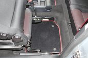 Volkswagen Golf GTI cu 8.893 de kilometri la bord