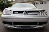 Volkswagen Golf GTI cu 8.893 de kilometri la bord