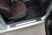 Volkswagen Golf GTI cu 8.893 de kilometri la bord