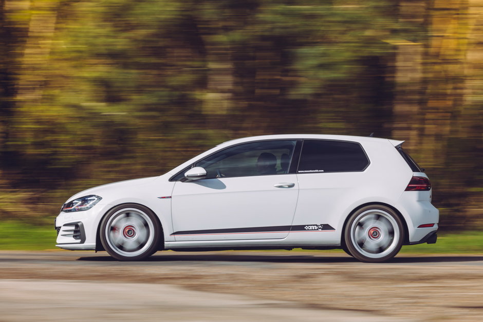 Volkswagen Golf GTI de la Mountune52