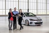 Volkswagen Golf GTI Next Level si Golf Variant TGI GMOTION