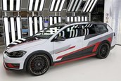 Volkswagen Golf GTI Next Level si Golf Variant TGI GMOTION