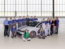Volkswagen Golf GTI Next Level si Golf Variant TGI GMOTION