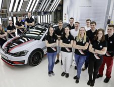 Volkswagen Golf GTI Next Level si Golf Variant TGI GMOTION