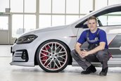 Volkswagen Golf GTI Next Level si Golf Variant TGI GMOTION