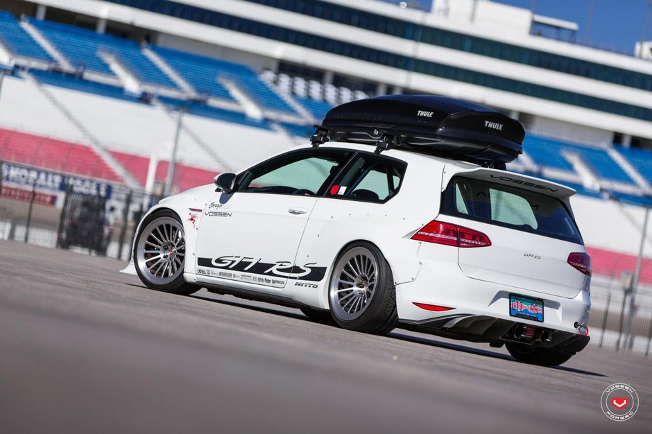 Volkswagen Golf GTI Vossen Wheels