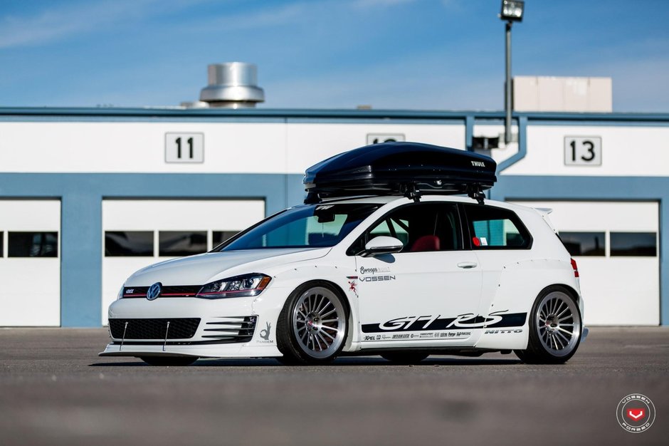 Volkswagen Golf GTI Vossen Wheels