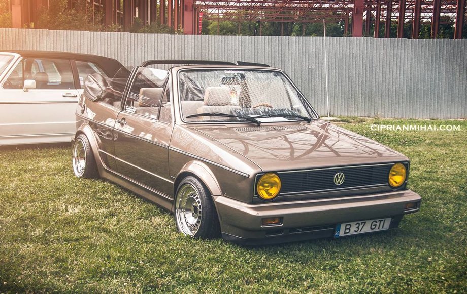 Volkswagen Golf Karmann Cabrio