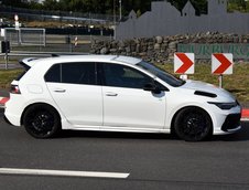 Volkswagen Golf R 350 - Poze spion