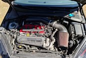 Volkswagen Golf R cu motor turbo de 2.5 litri