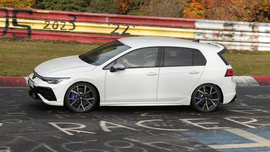 Volkswagen Golf R Facelift - Poze spion
