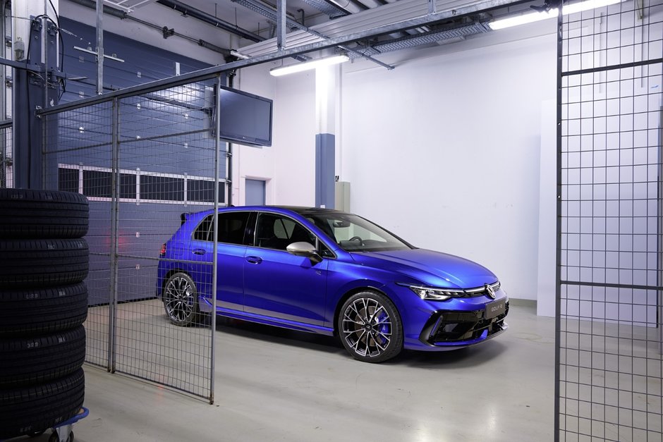 Volkswagen Golf R Facelift si Volkswagen Golf R Variant Facelift
