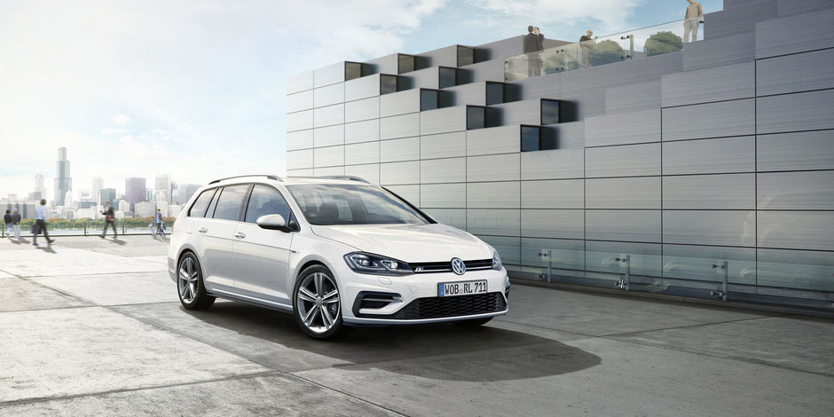 Volkswagen Golf R-Line