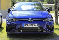 Volkswagen Golf R necamuflat