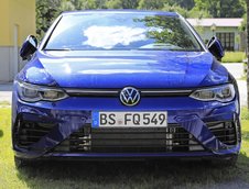 Volkswagen Golf R necamuflat