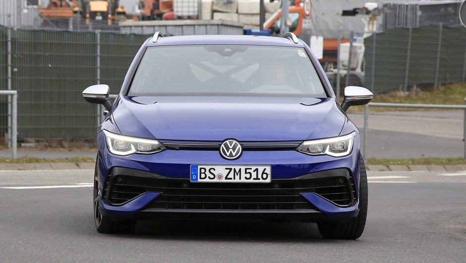 Volkswagen Golf R Variant - Poze spion