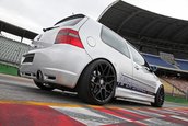 Volkswagen Golf R32 by HPerformance