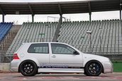 Volkswagen Golf R32 by HPerformance