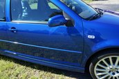Volkswagen Golf R32 cu 1.142 de kilometri la bord