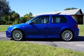 Volkswagen Golf R32 cu 1.142 de kilometri la bord