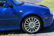 Volkswagen Golf R32 cu 1.142 de kilometri la bord